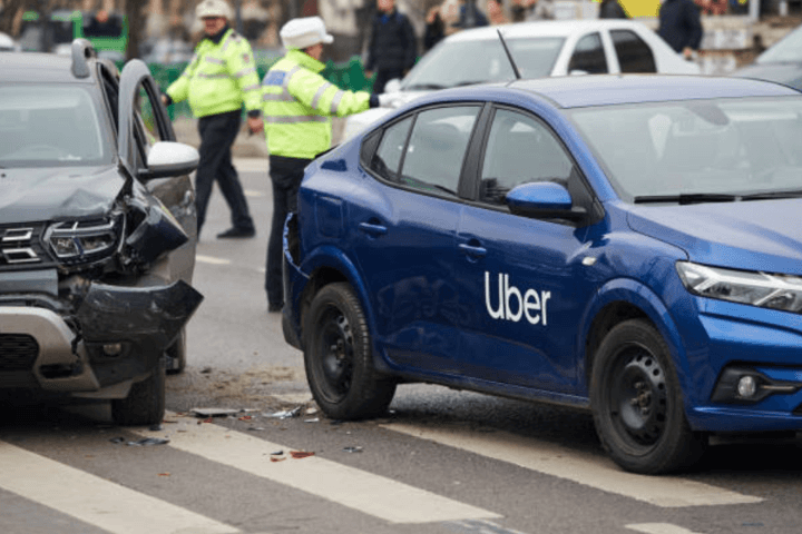 What to Do After a Rideshare Collision and When to Call an Attorney 